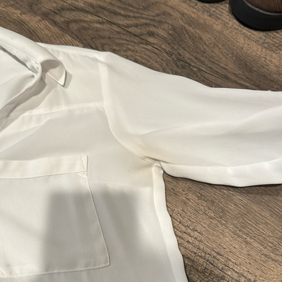 Express Portofino Long Sleeve Blouse Bundle in white & black - Picture 9 of 9